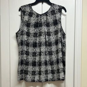 Aquascutum London Black, Grey and White Abstract Design Silk Top Size 14